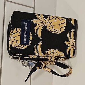 Simply Southern Bag/Wallet Pineapples